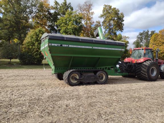 2000 Brent 1084 Grain Cart