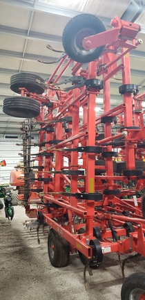 2016 Kuhn 5635-50 Field Cultivator