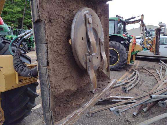 2016 John Deere 6110M Tractor