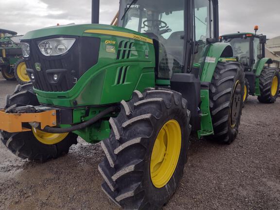 2018 John Deere 6110M Tractor