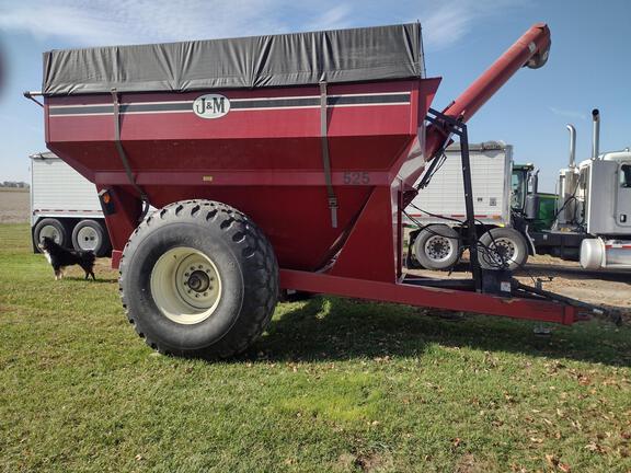 J&M 525-14 Grain Cart