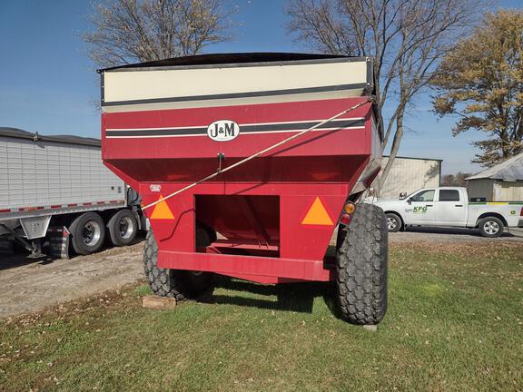 J&M 525-14 Grain Cart