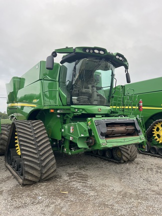 2023 John Deere S780 Combine