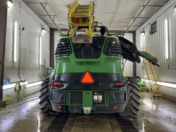 2022 John Deere 9900 Forage Harvester