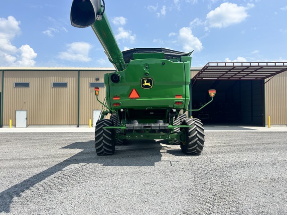 2022 John Deere S780 Combine