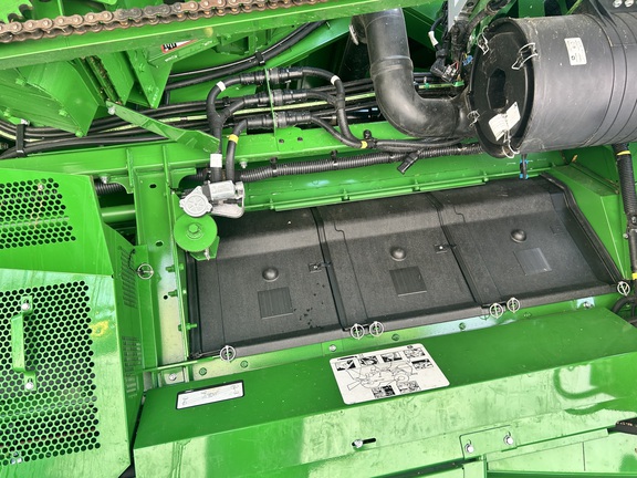 2022 John Deere S780 Combine