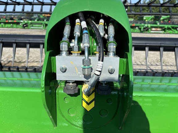 2023 John Deere RD45F Header Combine