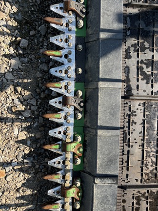 2023 John Deere RD45F Header Combine