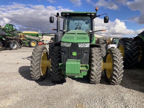 2013 John Deere 8335R Tractor