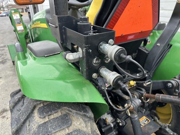 2012 John Deere 3320 Tractor Compact