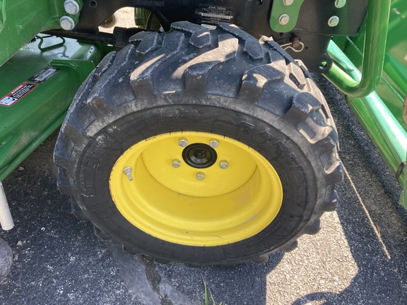 2019 John Deere 2025R Tractor Compact