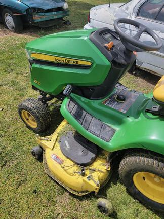 2015 John Deere X320 Garden Tractor