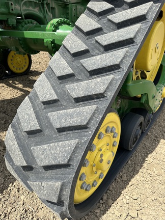 2021 John Deere 8RX 370 Tractor Rubber Track