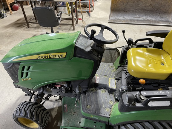 2018 John Deere 1025R Tractor Compact