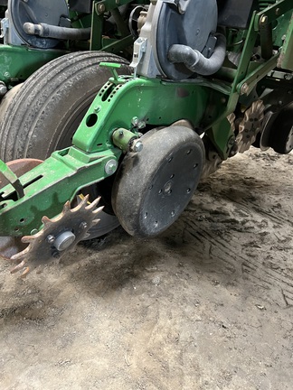 2004 John Deere 1790 Planter