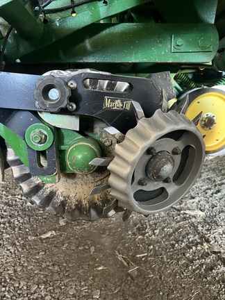 2012 John Deere 1770NT CCS Planter