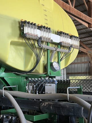 2012 John Deere 1770NT CCS Planter