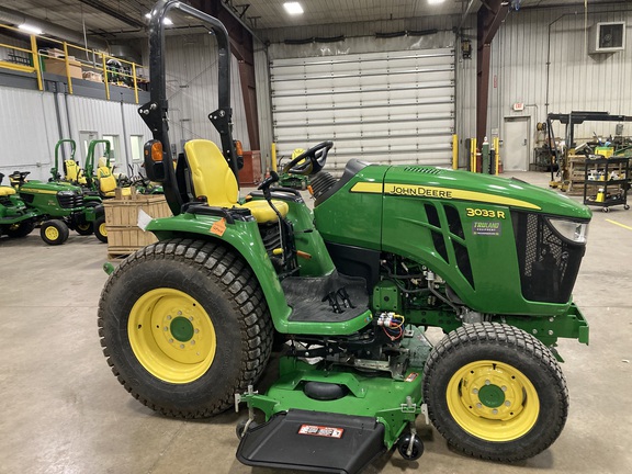 2021 John Deere 3033R Tractor Compact