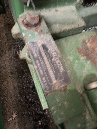 1996 John Deere 1760 Planter