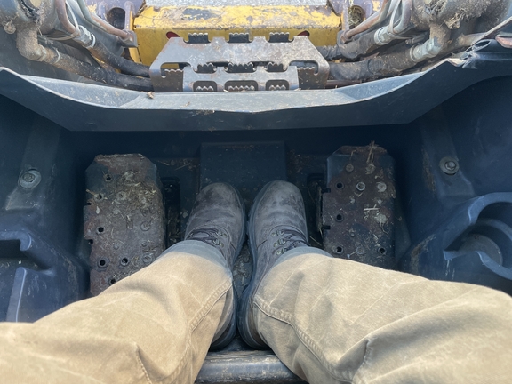 2014 John Deere 328E Skid Steer Loader