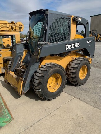 2014 John Deere 328E Skid Steer Loader