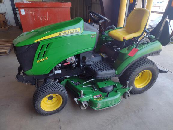 2021 John Deere 1023E Tractor Compact