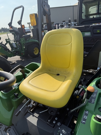 2022 John Deere 1023E Tractor Compact