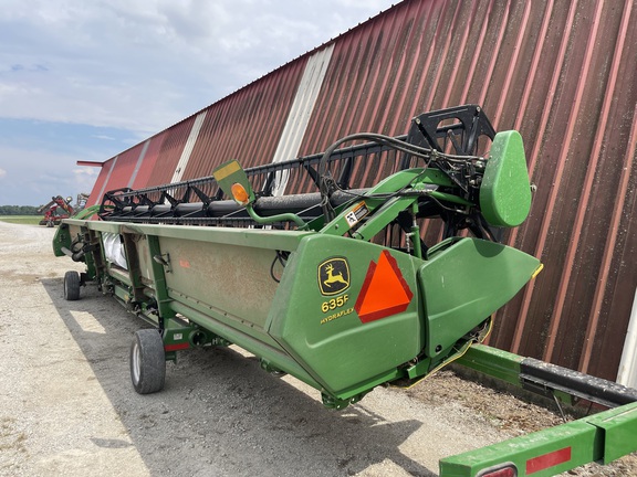 2007 John Deere 635F Header Combine