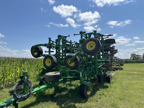 2023 John Deere 2230FH Field Cultivator