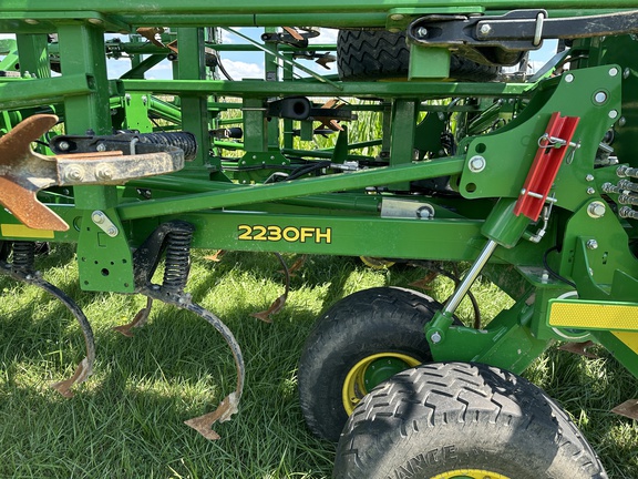 2023 John Deere 2230FH Field Cultivator