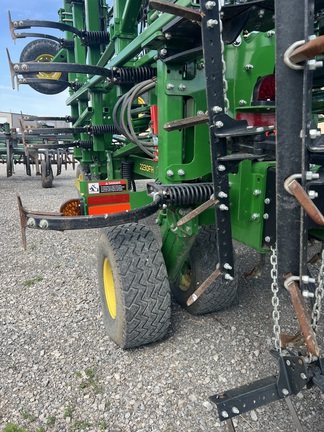 2023 John Deere 2230FH Field Cultivator
