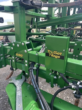 2023 John Deere 2230FH Field Cultivator