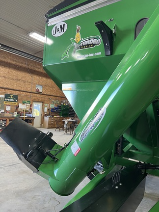 2014 J&M 810-18 X-Tended reach Grain Cart