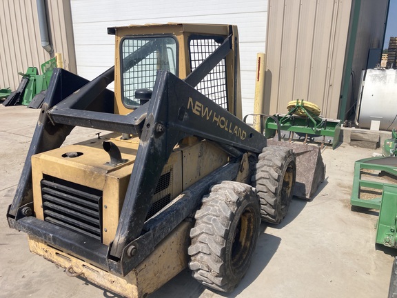 1992 New Holland L553 Skid Steer Loader