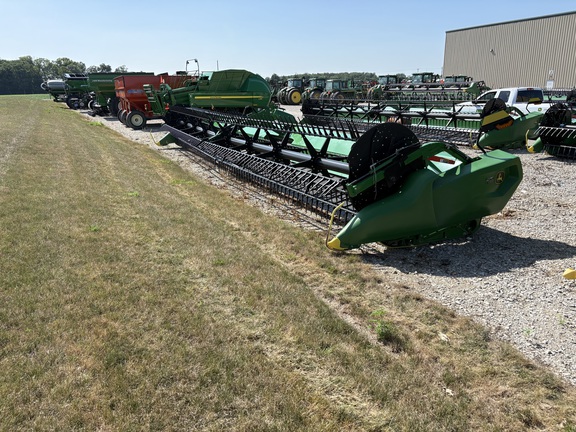 2022 John Deere RD40F Header Combine