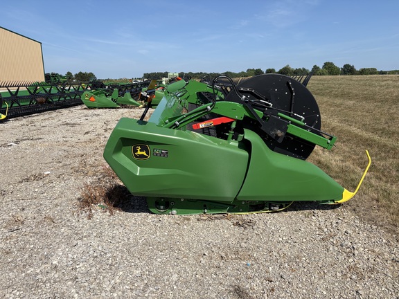 2022 John Deere RD40F Header Combine