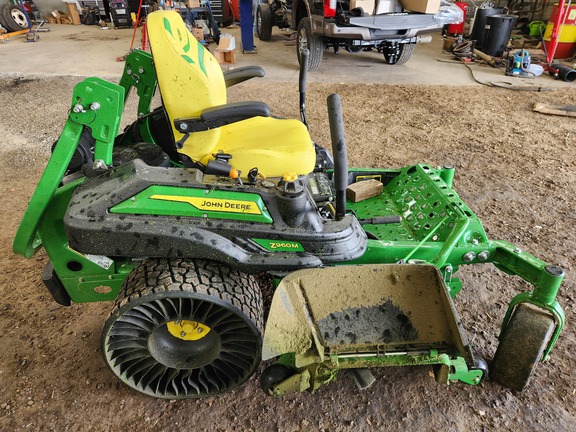 2023 John Deere Z960M Mower/Zero Turn