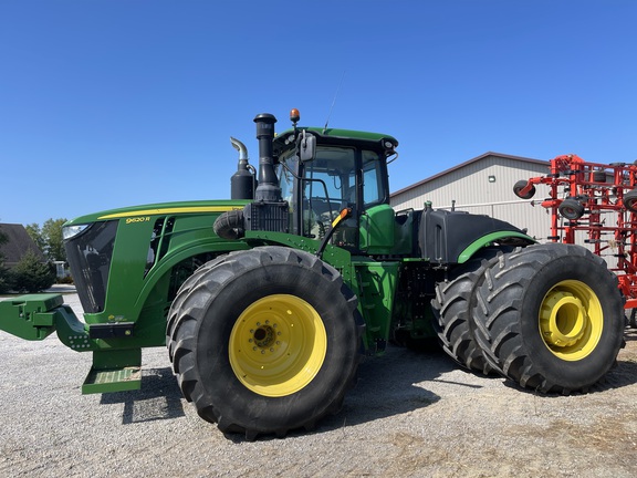 2017 John Deere 9620R Tractor 4WD