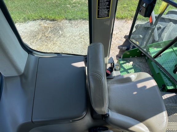 2017 John Deere 9620R Tractor 4WD