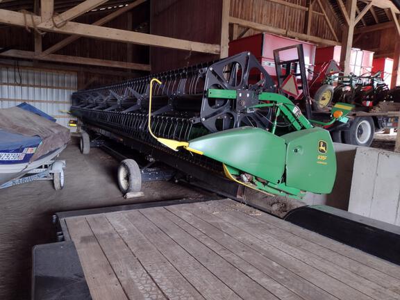 2005 John Deere 635F Header Combine