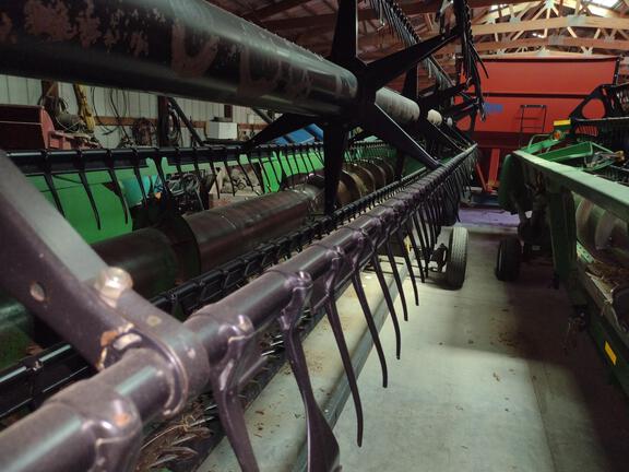 1998 John Deere 930 Header Combine