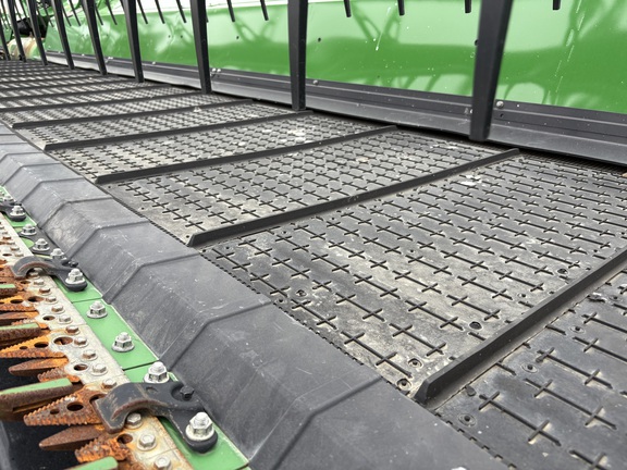 2022 John Deere HD50F Header Combine