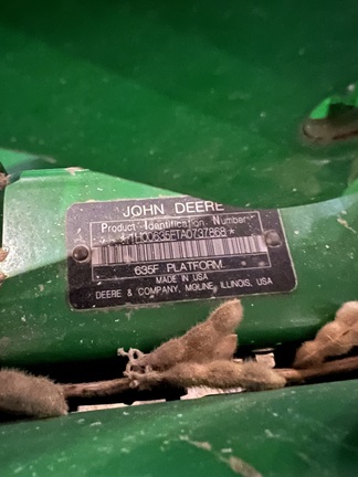 2010 John Deere 635F Header Combine