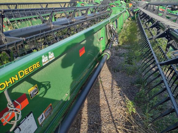 2010 John Deere 635F Header Combine