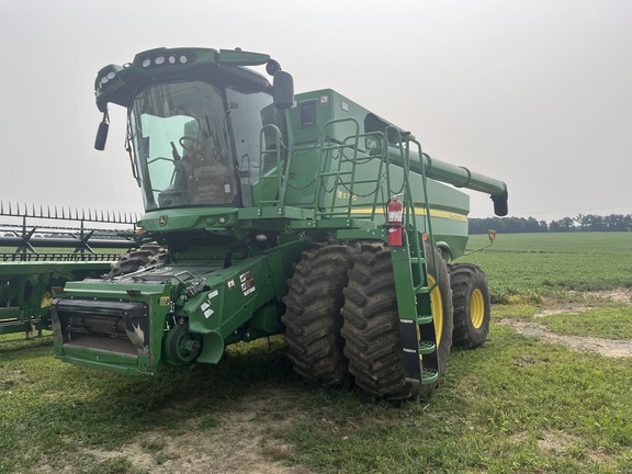 2021 John Deere S790 Combine