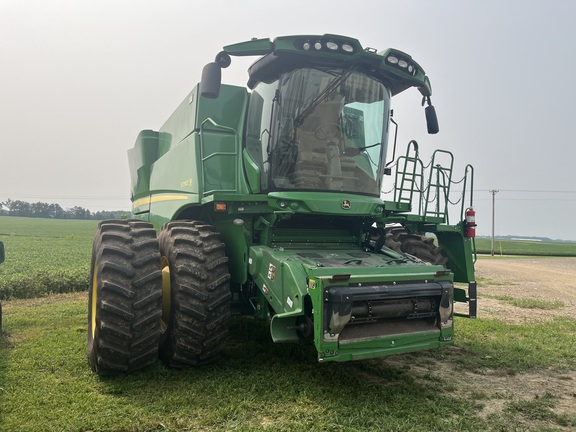 2021 John Deere S790 Combine