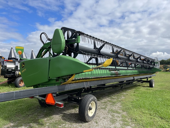 2014 John Deere 635FD Header Combine