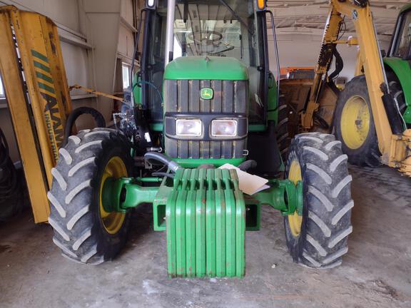 2010 John Deere 6230 Tractor