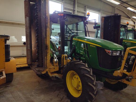 2019 John Deere 5090E Tractor