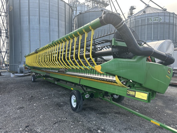 2016 John Deere 645FD Header Combine